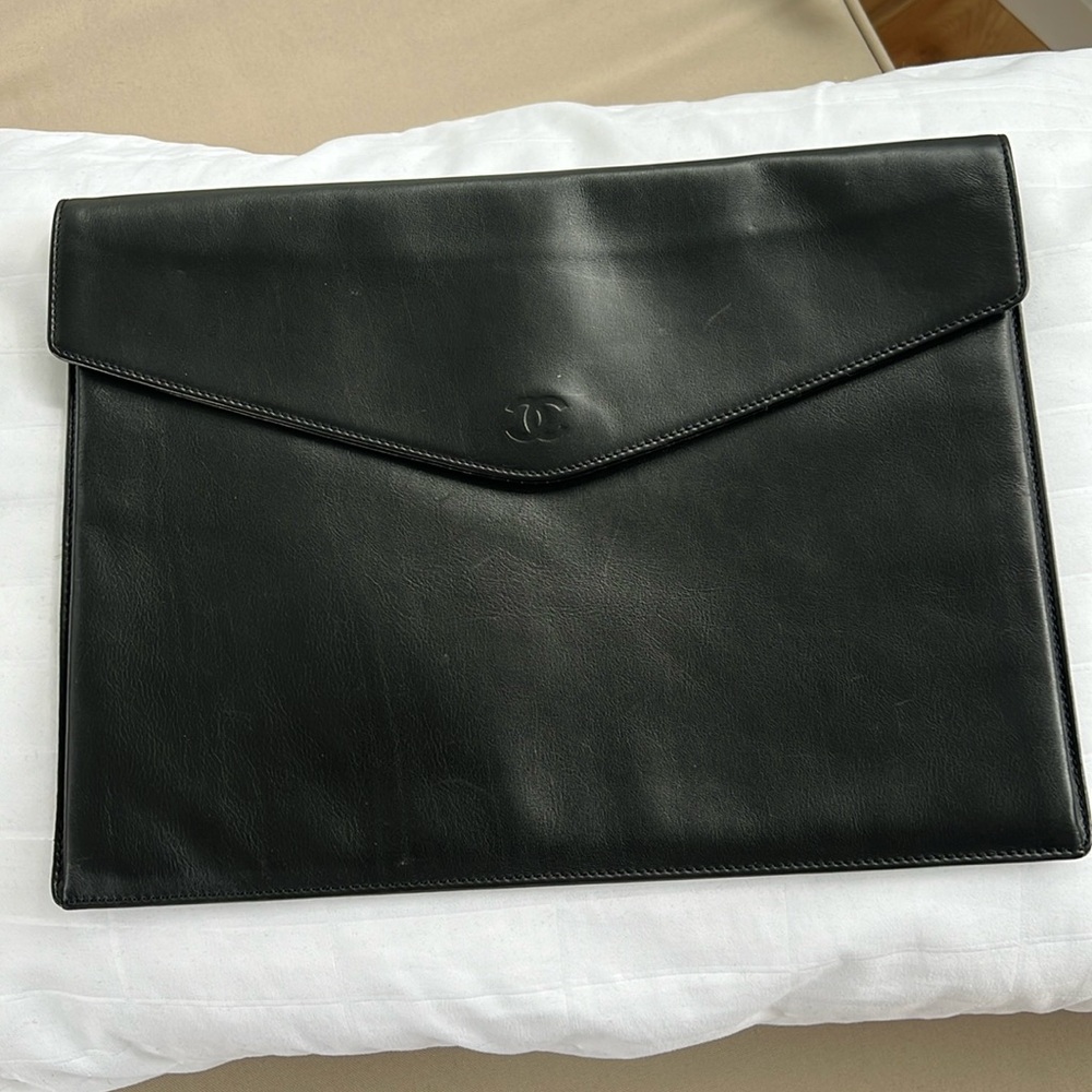Black Chanel envelope vintage clutch bag.
